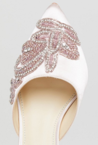 Muiltjes versierd met stenen Betsy Johnson